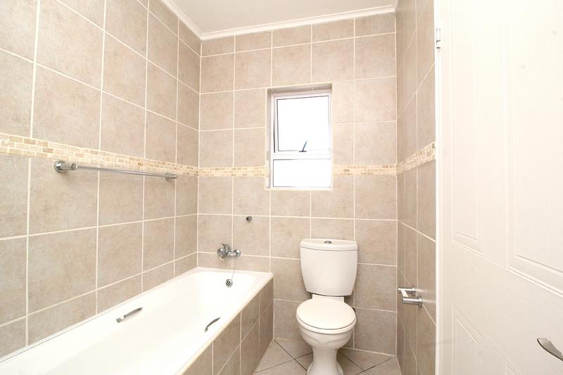 3 Bedroom Property for Sale in Reebok Western Cape